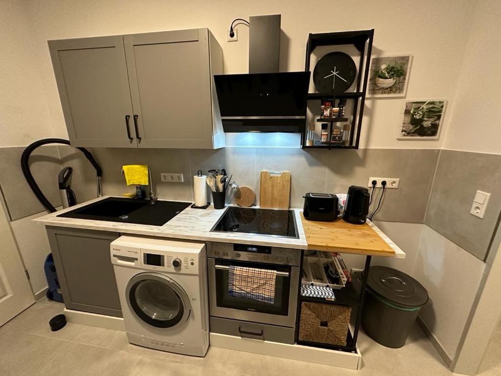 One100 I Appartment Am Schaufenster Fischereihafen بريمرهافن المظهر الخارجي الصورة